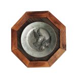 تابلو قلم زنی پرنده سیاه قلم